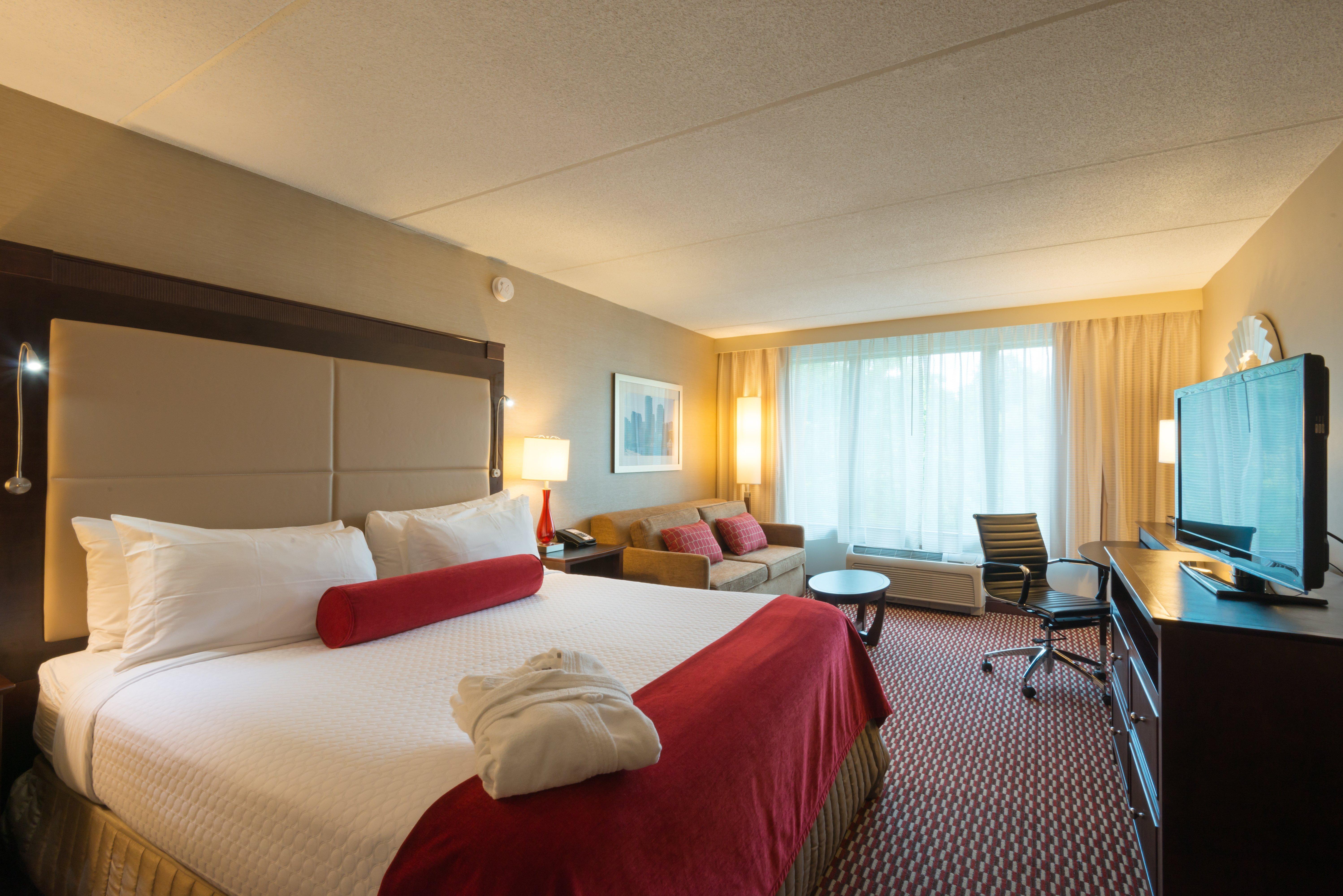 Crowne Plaza Boston - Woburn By Ihg Hotel Exterior photo