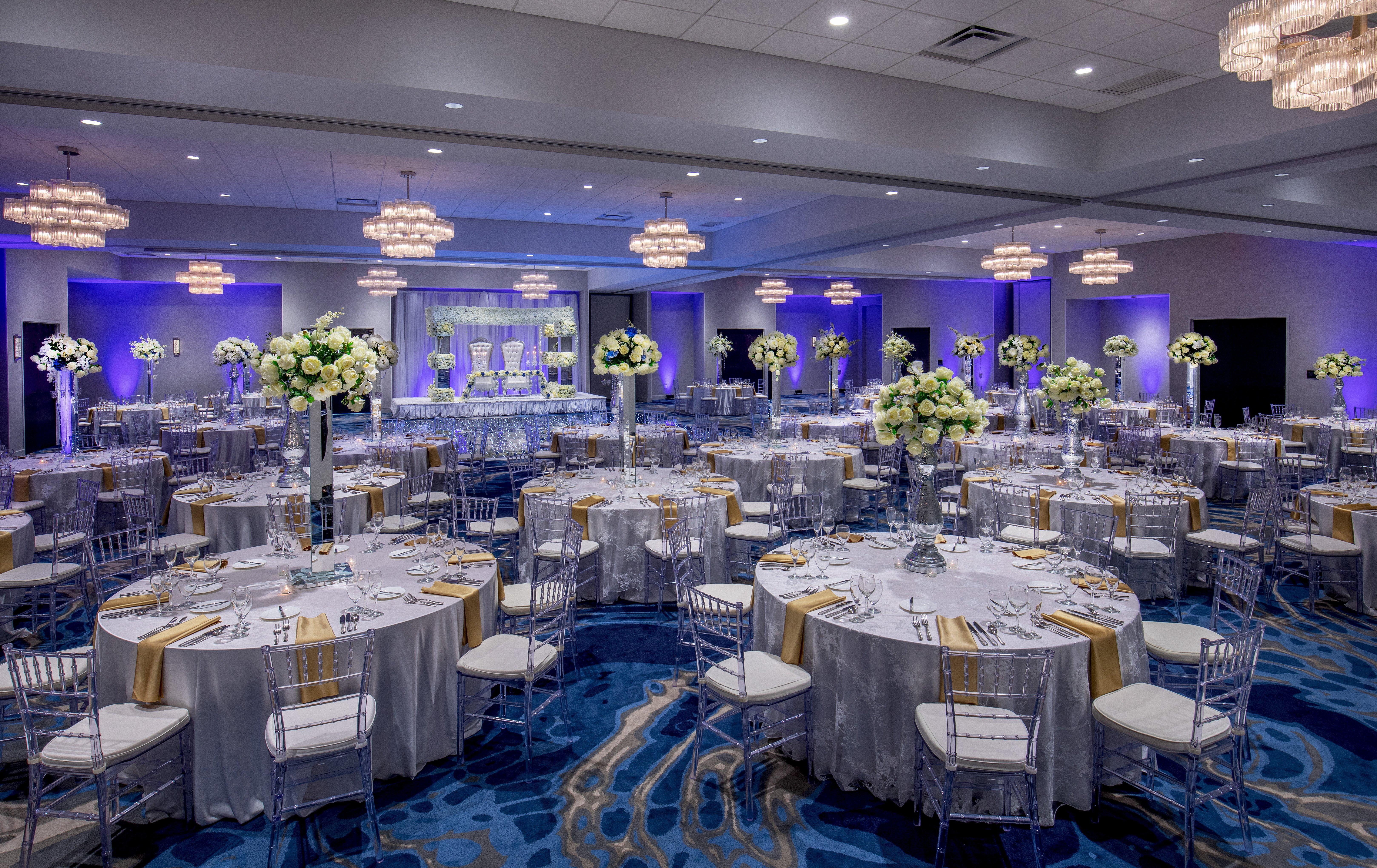 Crowne Plaza Boston - Woburn By Ihg Hotel Exterior photo