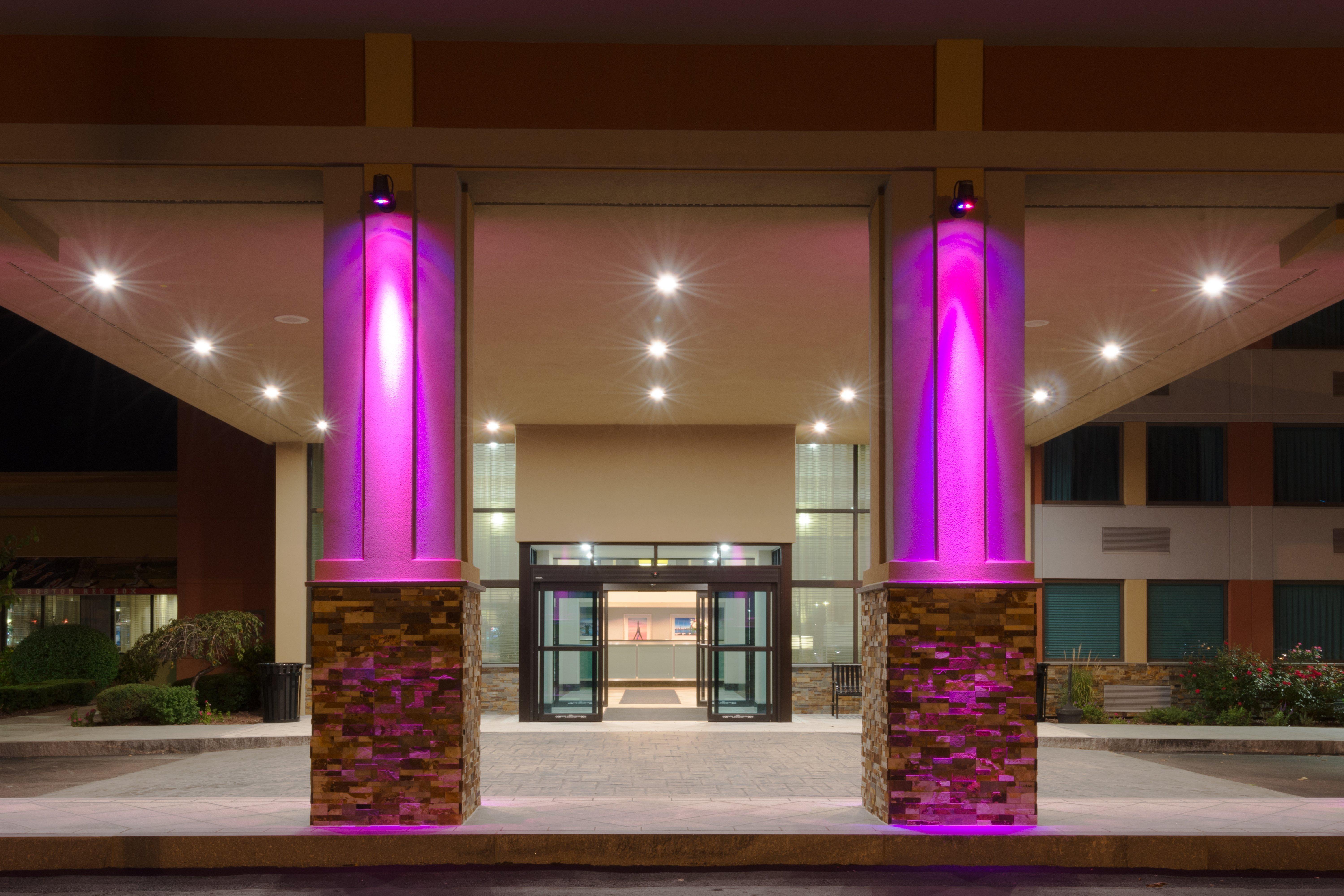 Crowne Plaza Boston - Woburn By Ihg Hotel Exterior photo