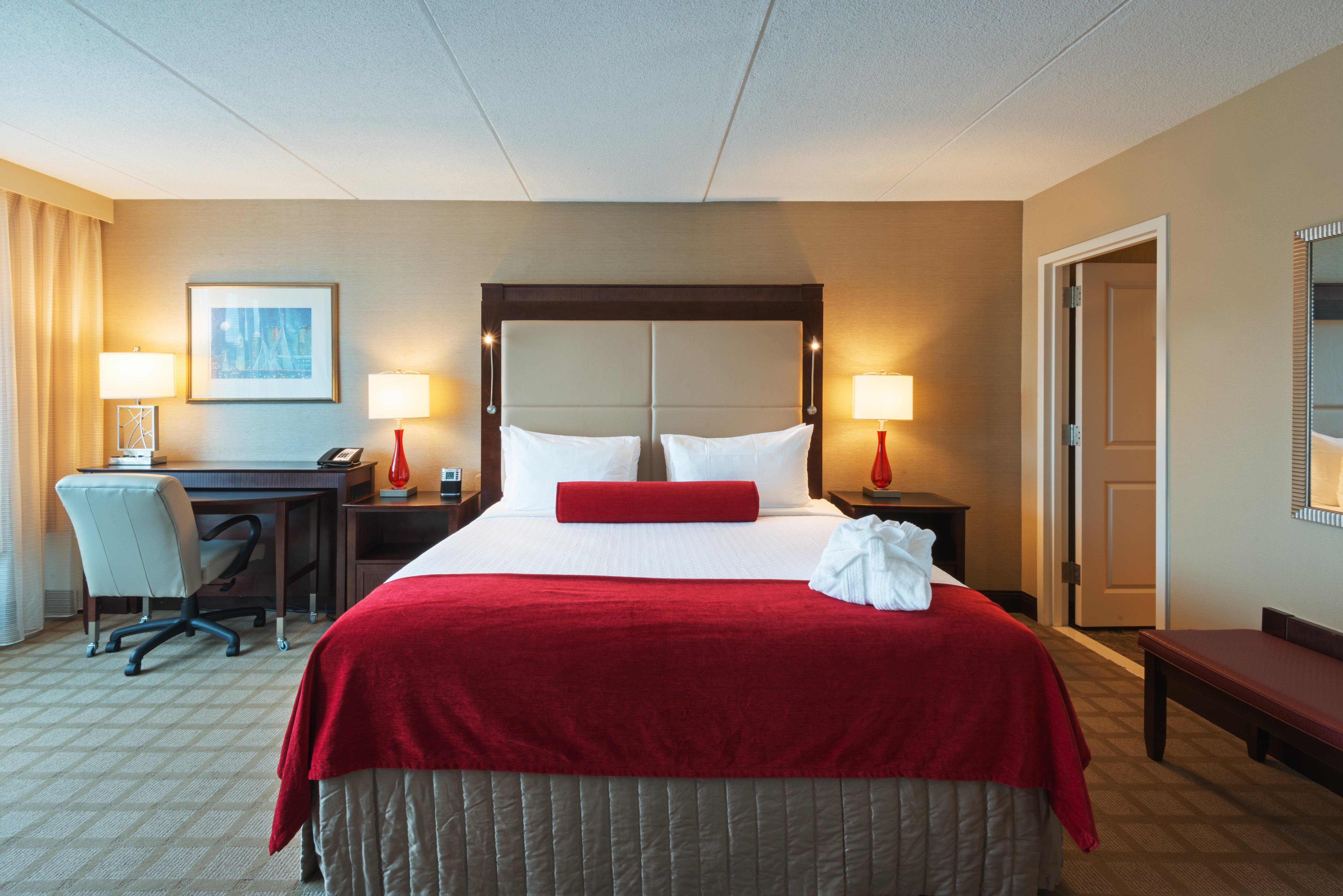 Crowne Plaza Boston - Woburn By Ihg Hotel Exterior photo