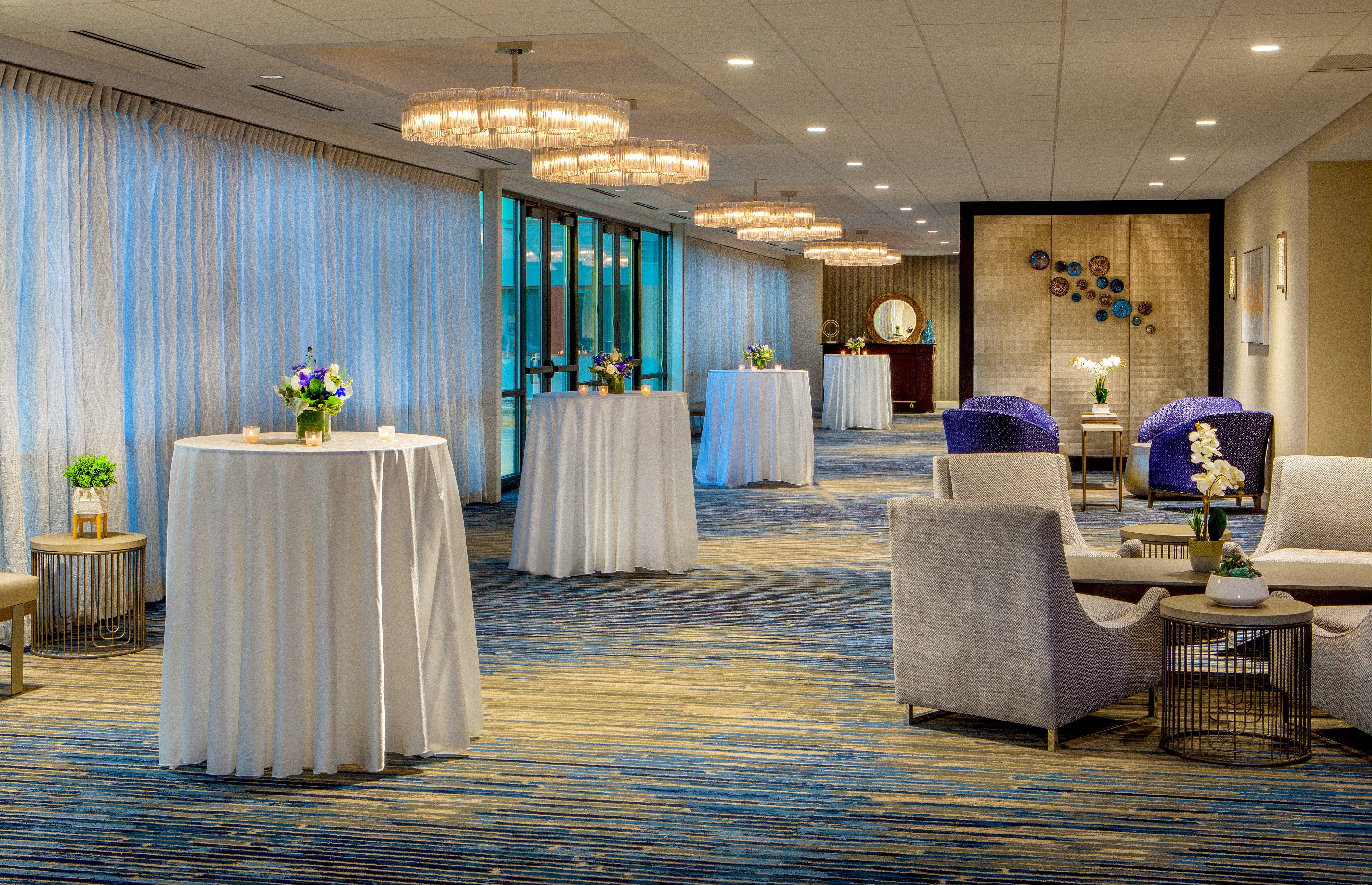 Crowne Plaza Boston - Woburn By Ihg Hotel Exterior photo