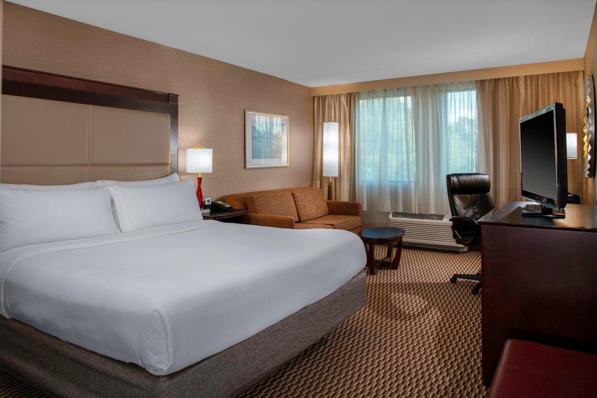 Crowne Plaza Boston - Woburn By Ihg Hotel Exterior photo