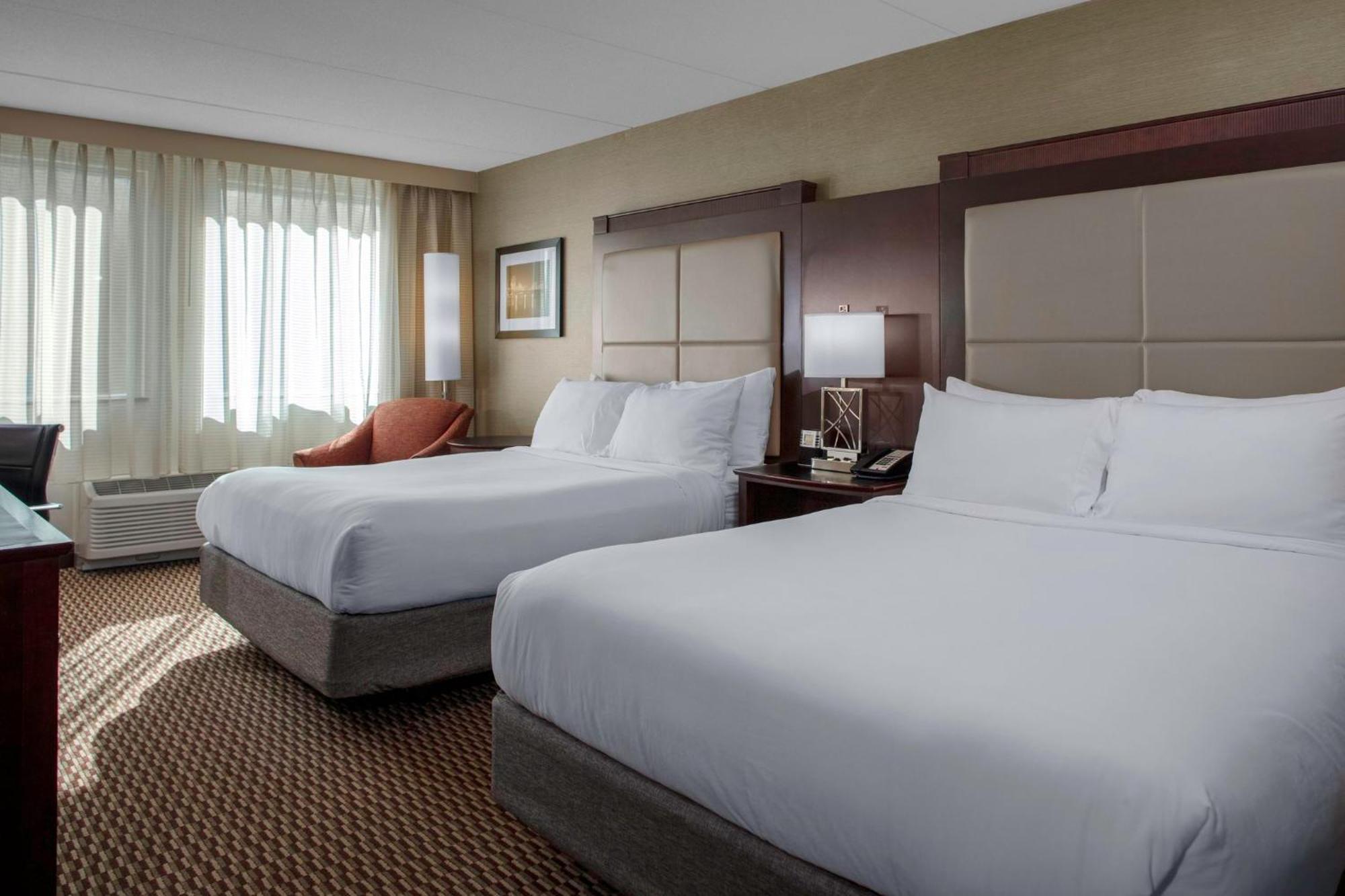 Crowne Plaza Boston - Woburn By Ihg Hotel Exterior photo