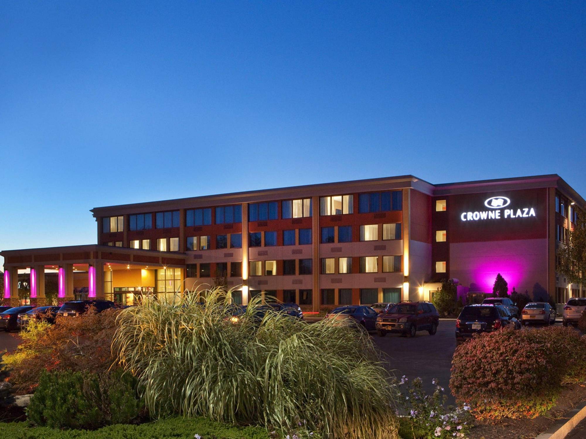 Crowne Plaza Boston - Woburn By Ihg Hotel Exterior photo